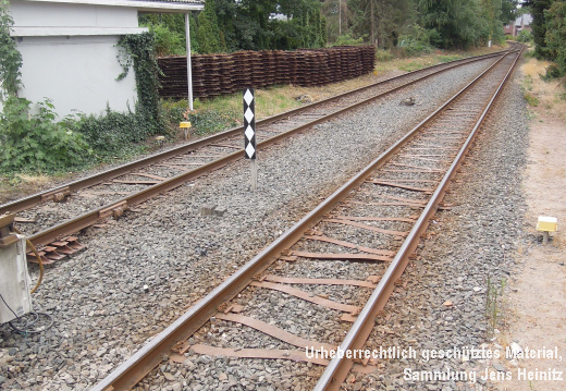 AKN A3 Bf Sparrieshoop Ausfahrt nach Elmshorn Anschluss an alte Y-Schwellen 17-Aug-2018 1